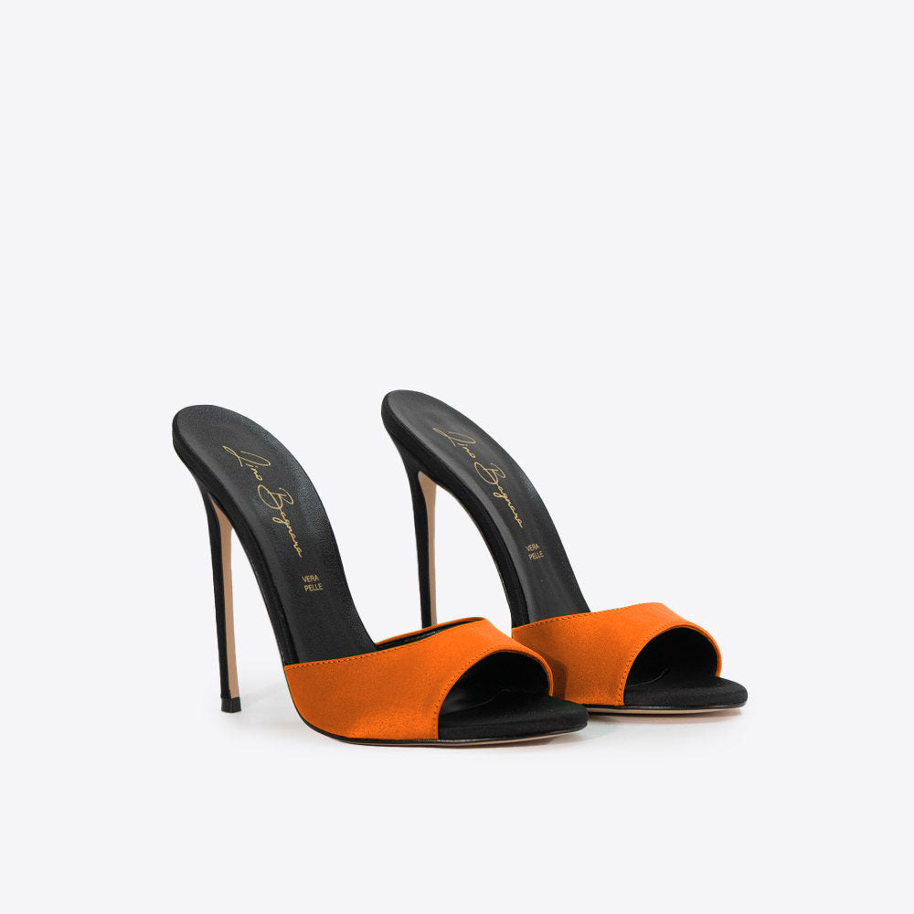 Carla 221 - Raso /Tacco Nero